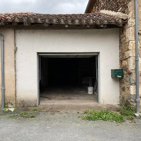 La Maison Du Lac Roumegoux (Tarn)