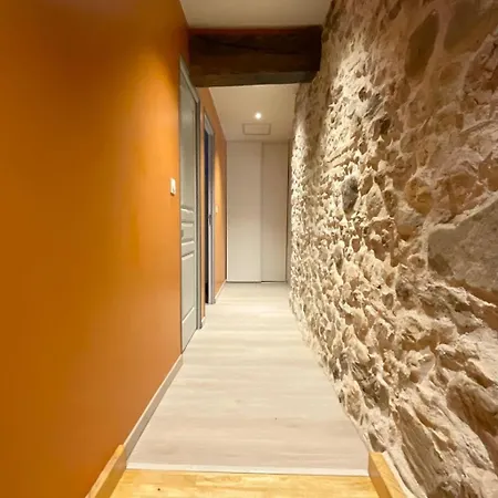 La Maison Du Lac Roumegoux (Tarn)
