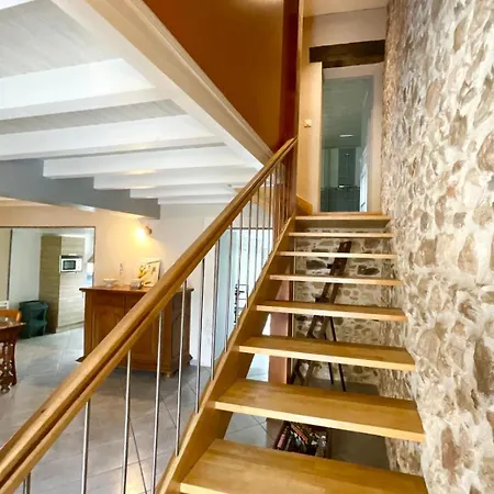 La Maison Du Lac * Roumegoux (Tarn)